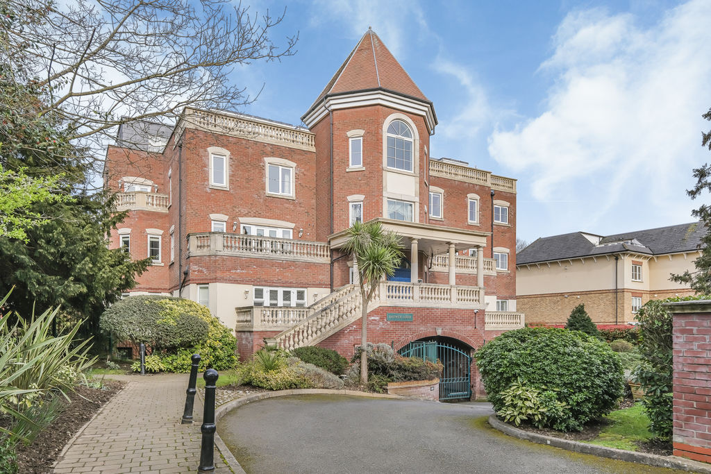 Photo 1- click for photo gallery